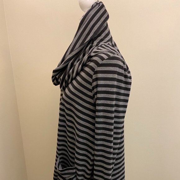 August Silk Cowl Neck Stripe Top Size Large - Picture 2 of 10